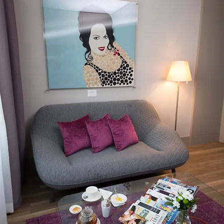 Lokalist, Istanbul, A Tribute Portfolio