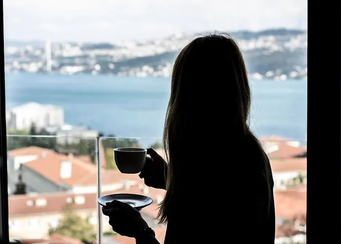 Lokalist, Istanbul, A Tribute Portfolio