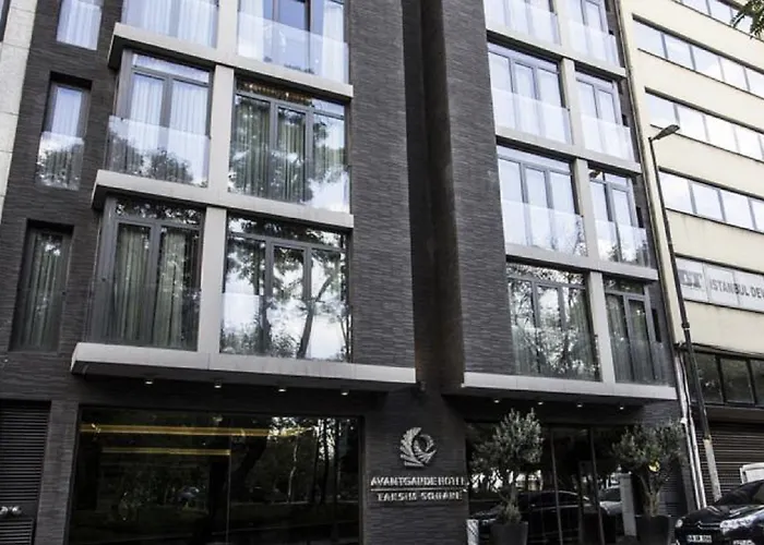 Lokalist, Istanbul, A Tribute Portfolio Istanbulská provincie