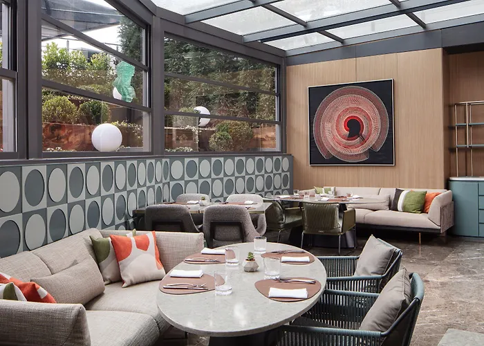 Lokalist, Istanbul, A Tribute Portfolio Istanbulská provincie