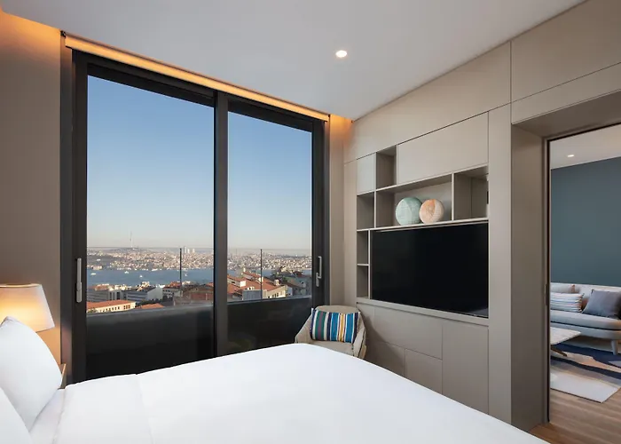 Lokalist, Istanbul, A Tribute Portfolio Istanbulská provincie