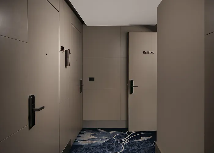 Lokalist, Istanbul, A Tribute Portfolio 4* Istanbulská provincie