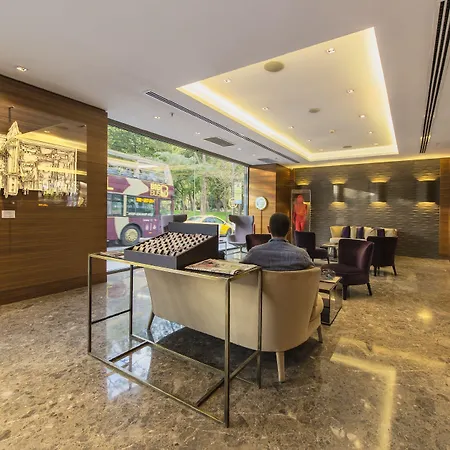 Lokalist, Istanbul, A Tribute Portfolio איסטמבול